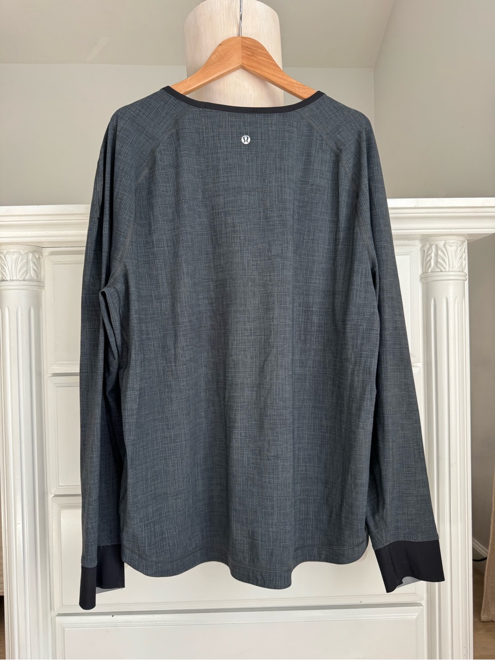 Lululemon Gray Long-Sleeve Athletic Top